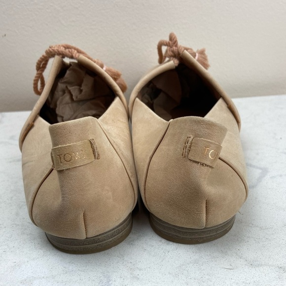 TOMS KELLI HONEY ALL LEATHER TASSEL FLATS - Picture 6 of 14